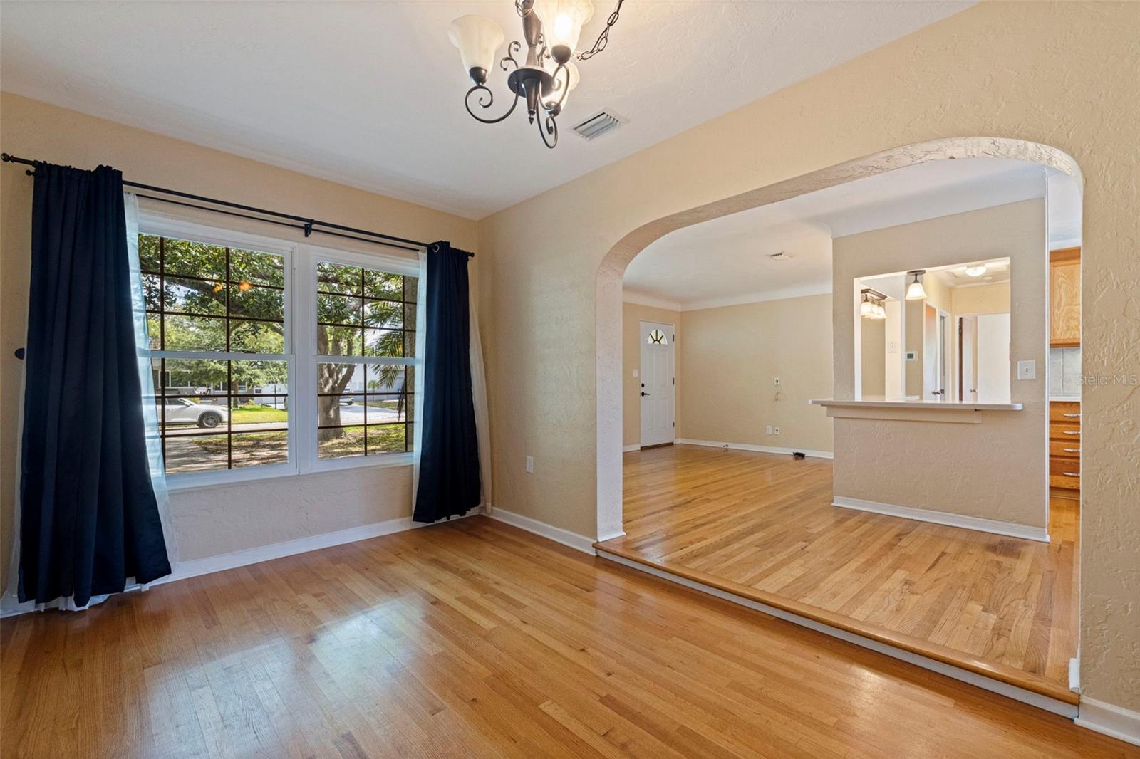 LESLEE HEIGHTS - Residential