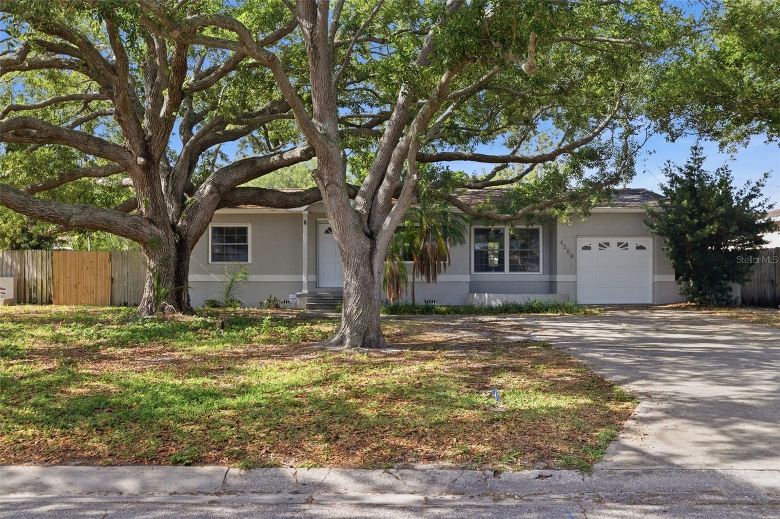 LESLEE HEIGHTS - Residential