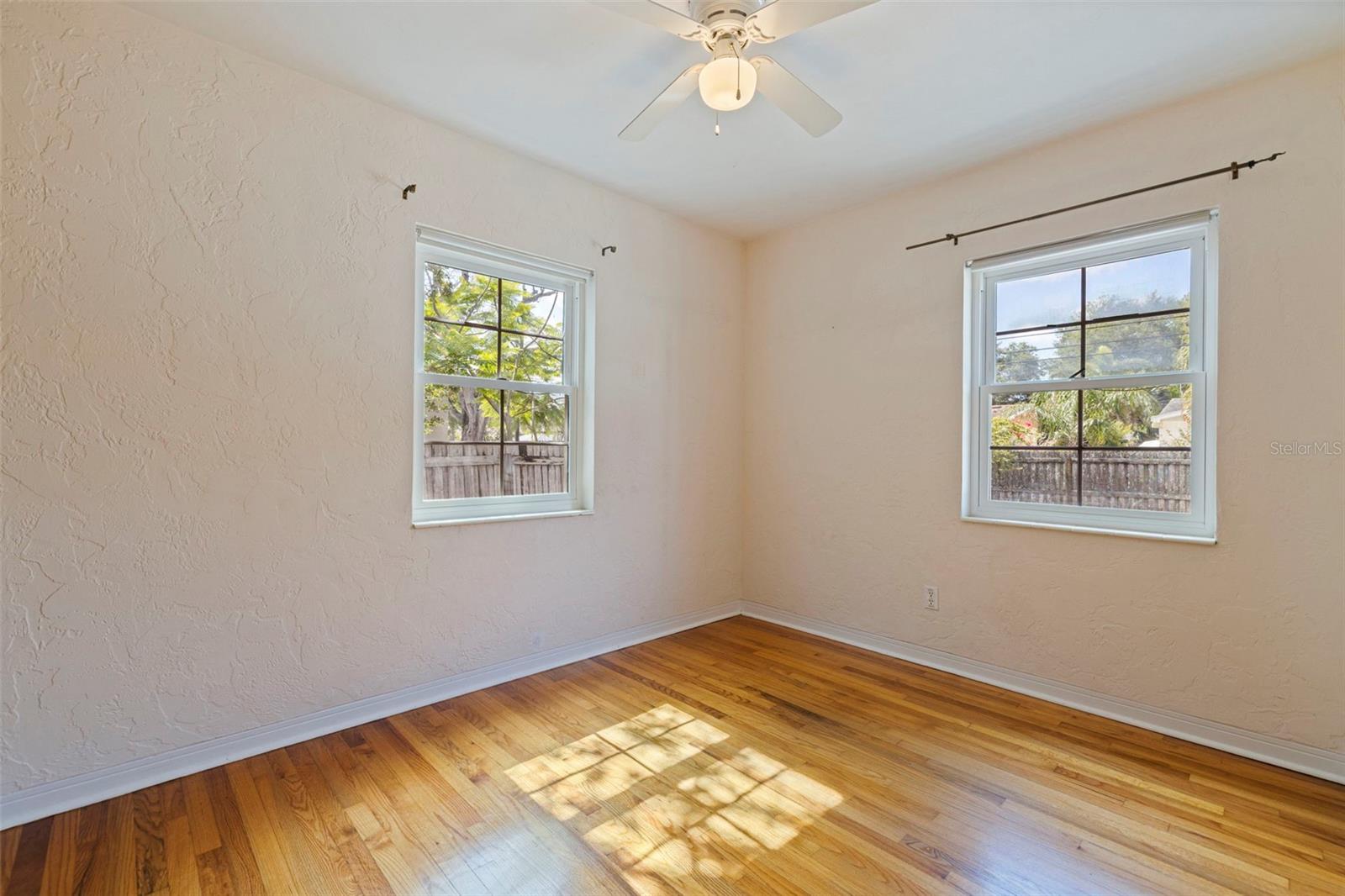 LESLEE HEIGHTS - Residential