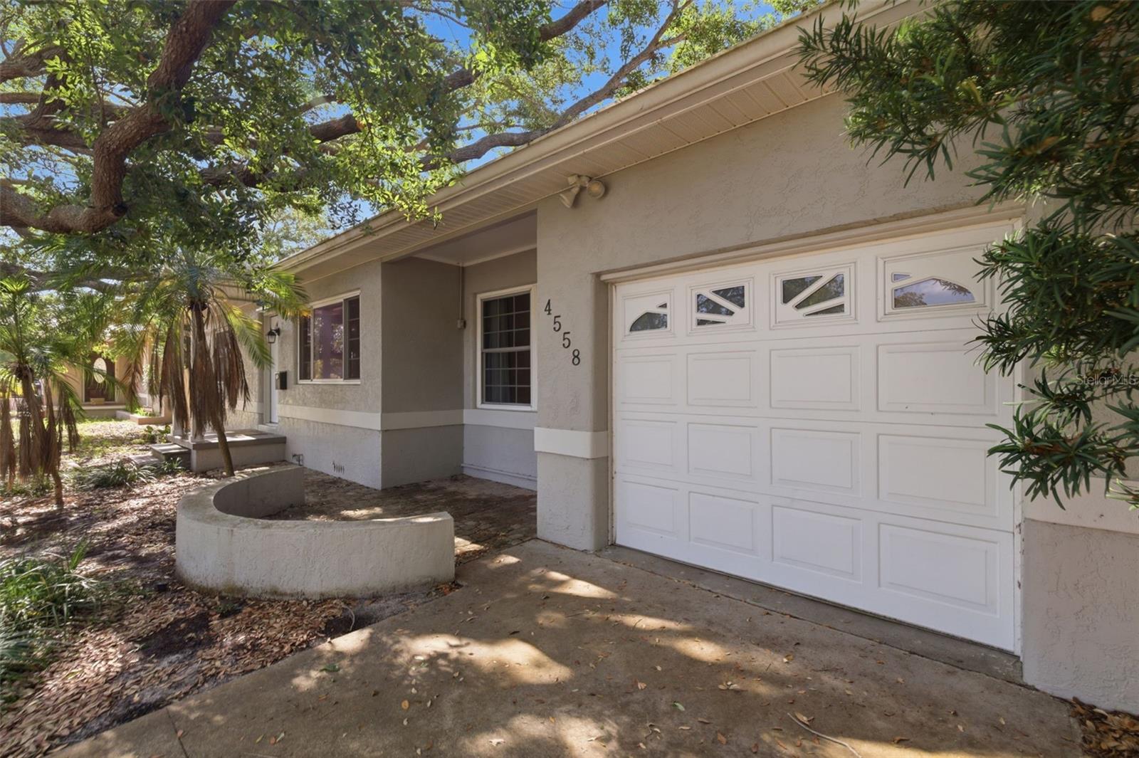LESLEE HEIGHTS - Residential