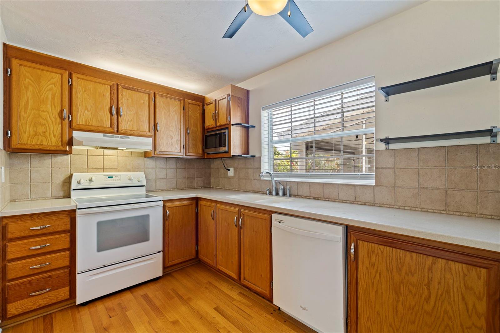 LESLEE HEIGHTS - Residential