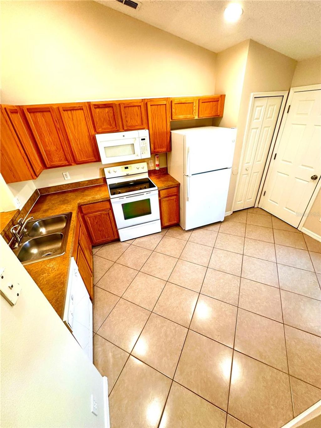 Photo of 639 Cheshire Way, Davenport, FL 33897 (MLS # P4937078)