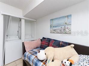 COLONIES - Residential