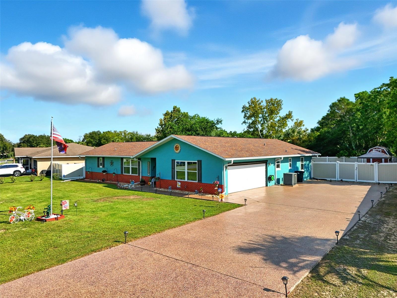 317 BAHIA CIRCLE