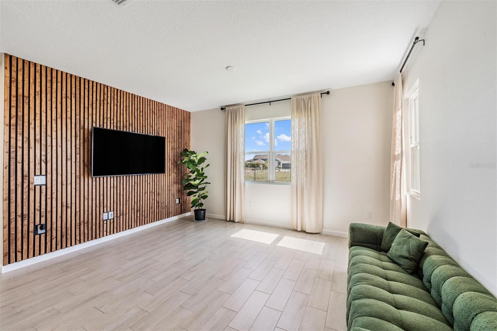 WATERSET WOLF CREEK PH G1 AND 30TH ST PH G1 LOT 8 - Residential