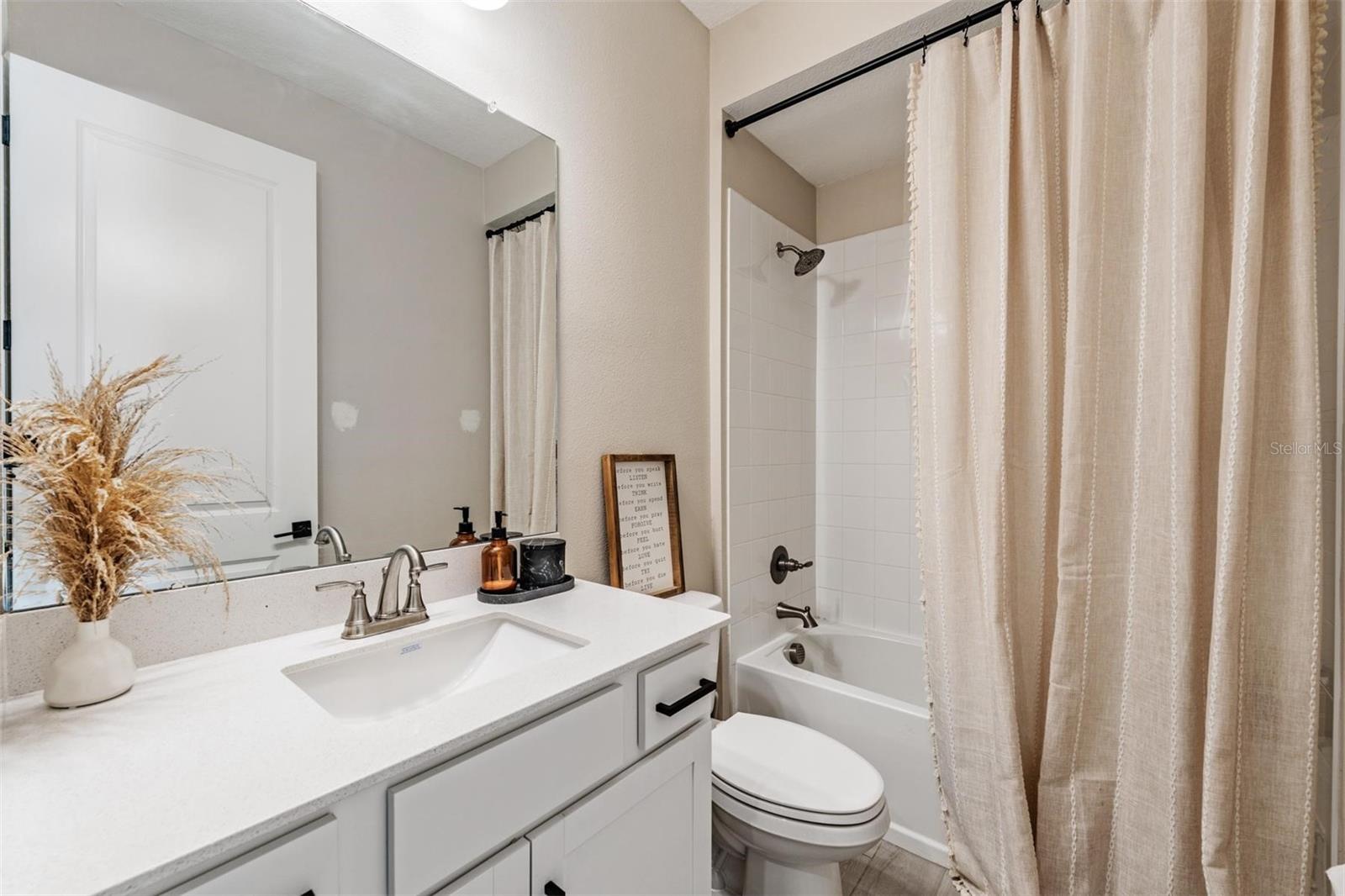 WATERSET WOLF CREEK PH G1 AND 30TH ST PH G1 LOT 8 - Residential