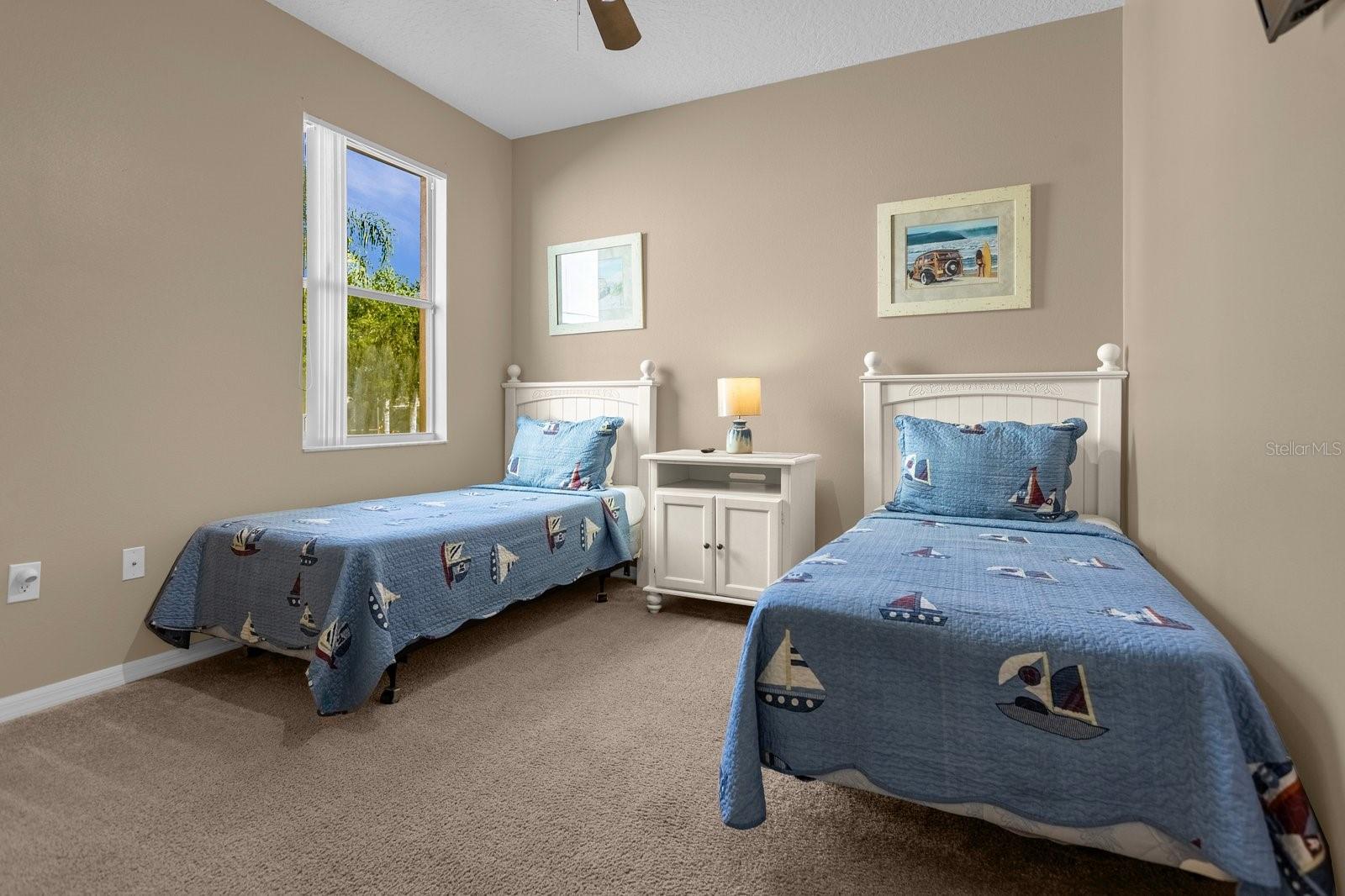 CALABAY PARC AT TOWER LAKE - Residential
