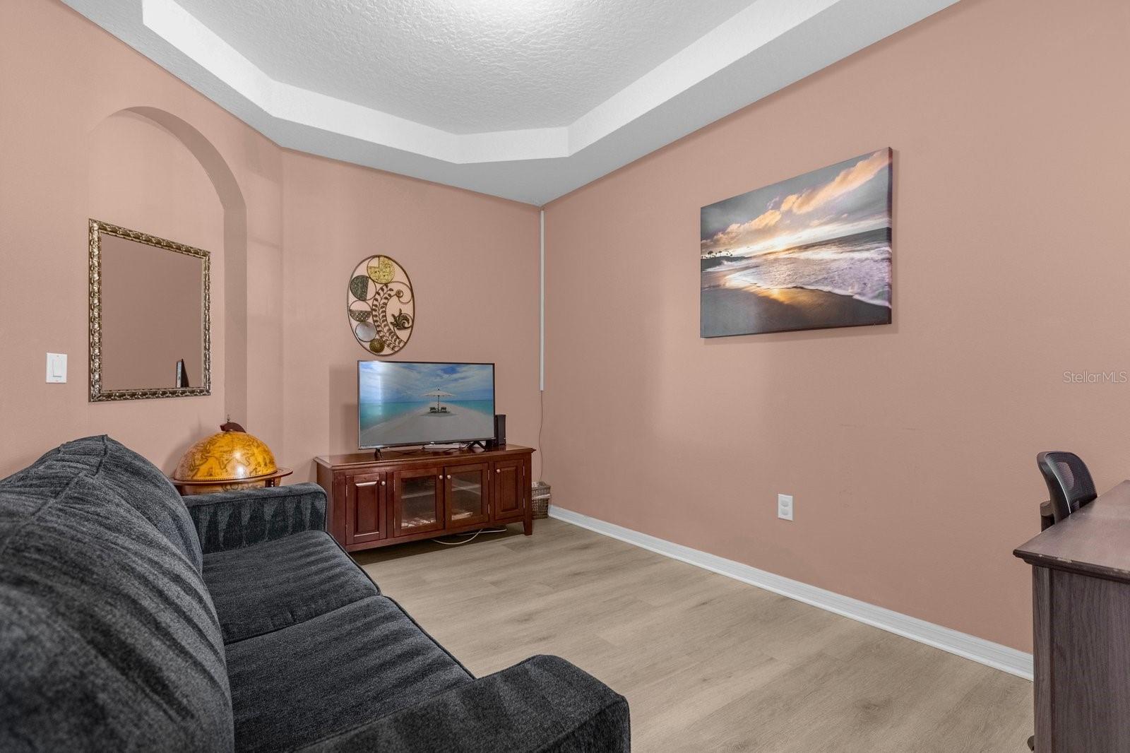 CALABAY PARC AT TOWER LAKE - Residential