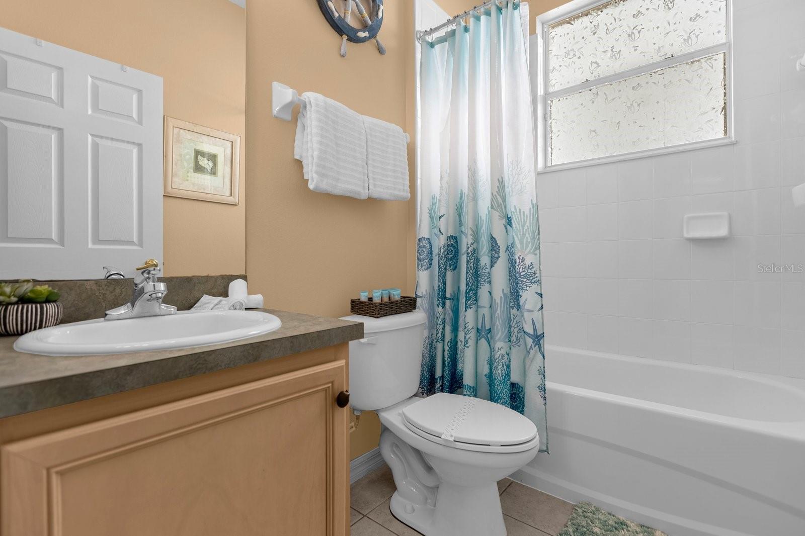 CALABAY PARC AT TOWER LAKE - Residential