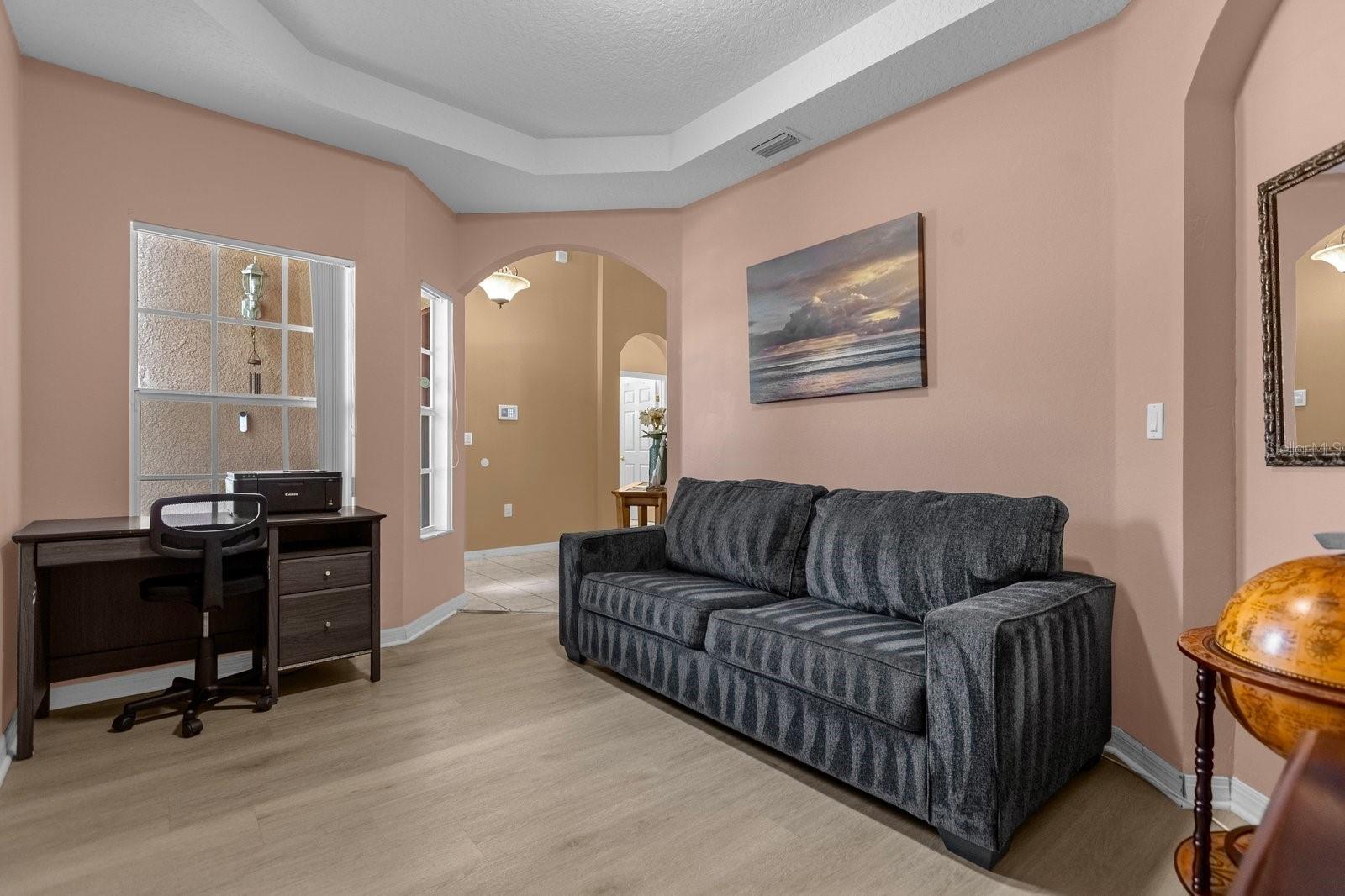 CALABAY PARC AT TOWER LAKE - Residential