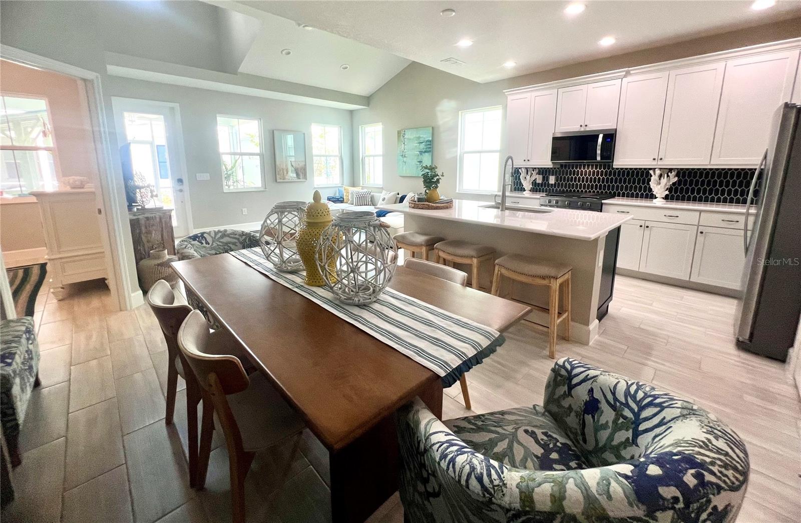 LATITUDE MARGARITAVILLE - Residential