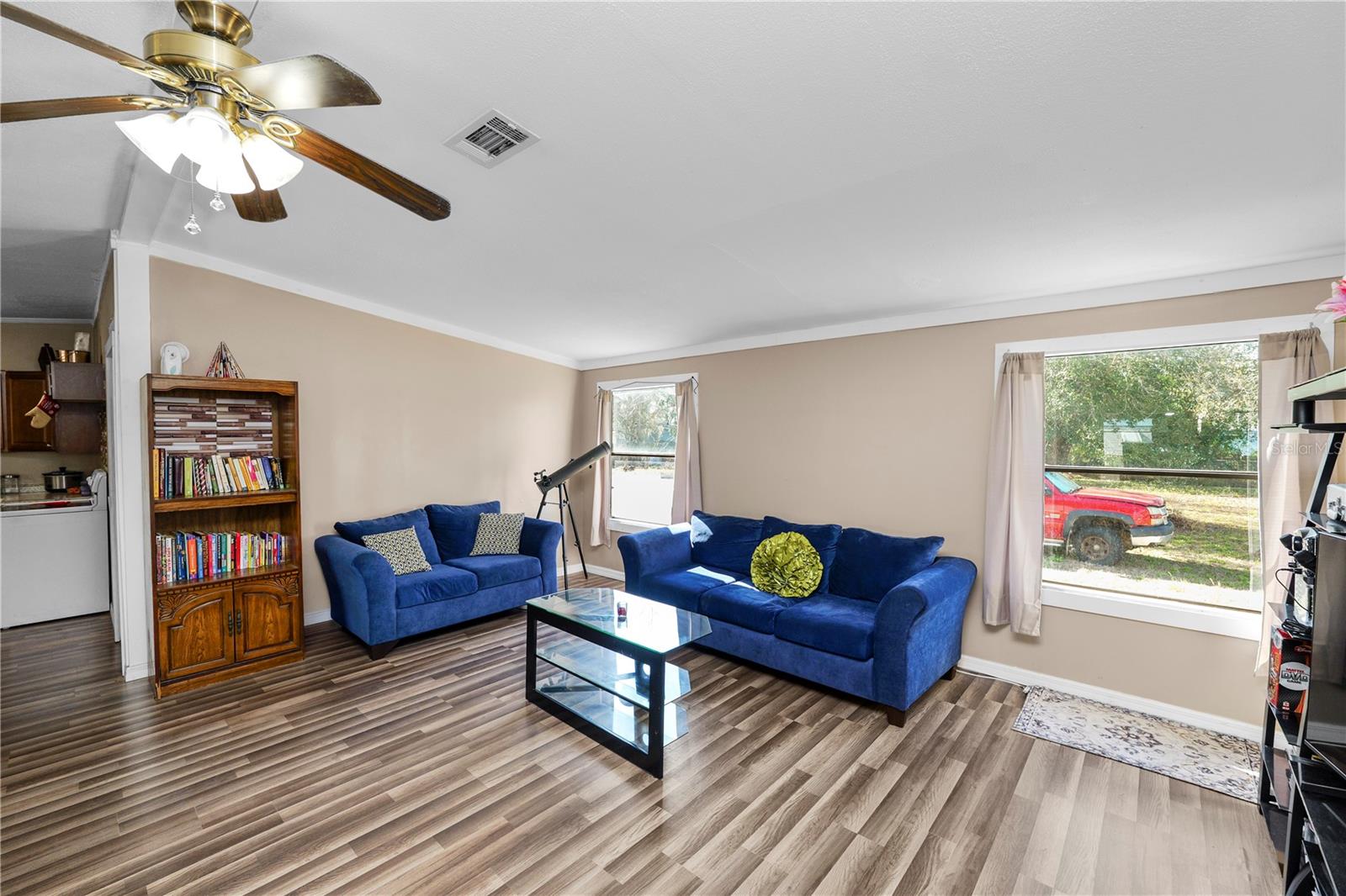 4916 ROLLINGLEN LOOP