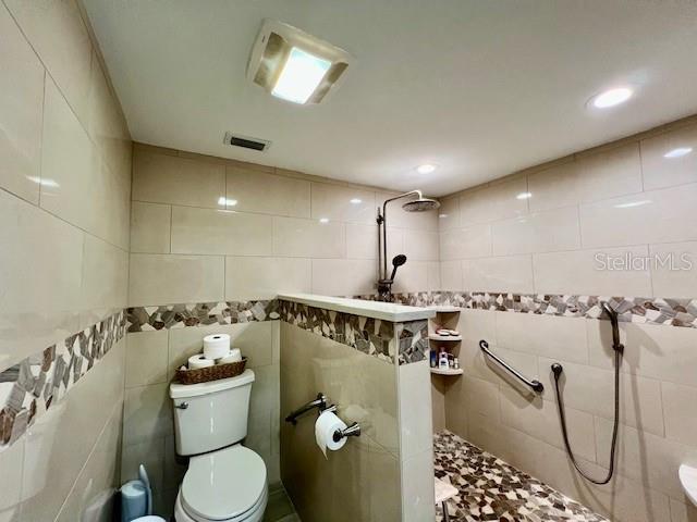 MARINA SOUTH SHORE CONDO - Residential