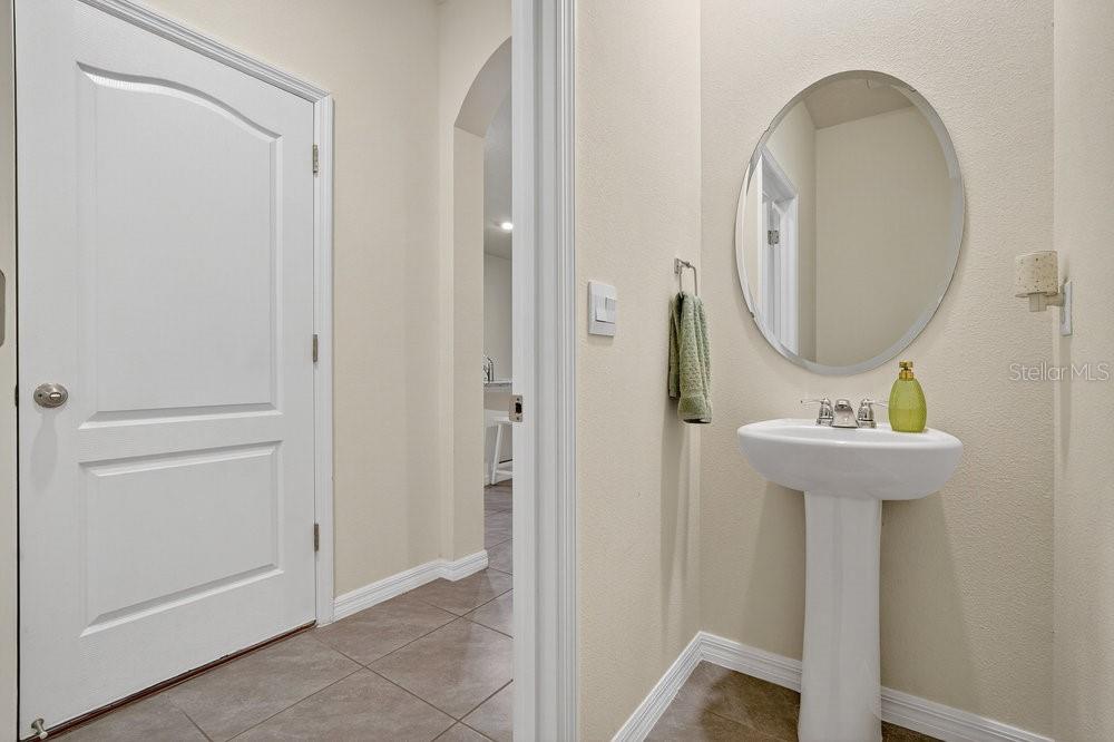 RESERVE/STRICKLAND - Residential Lease