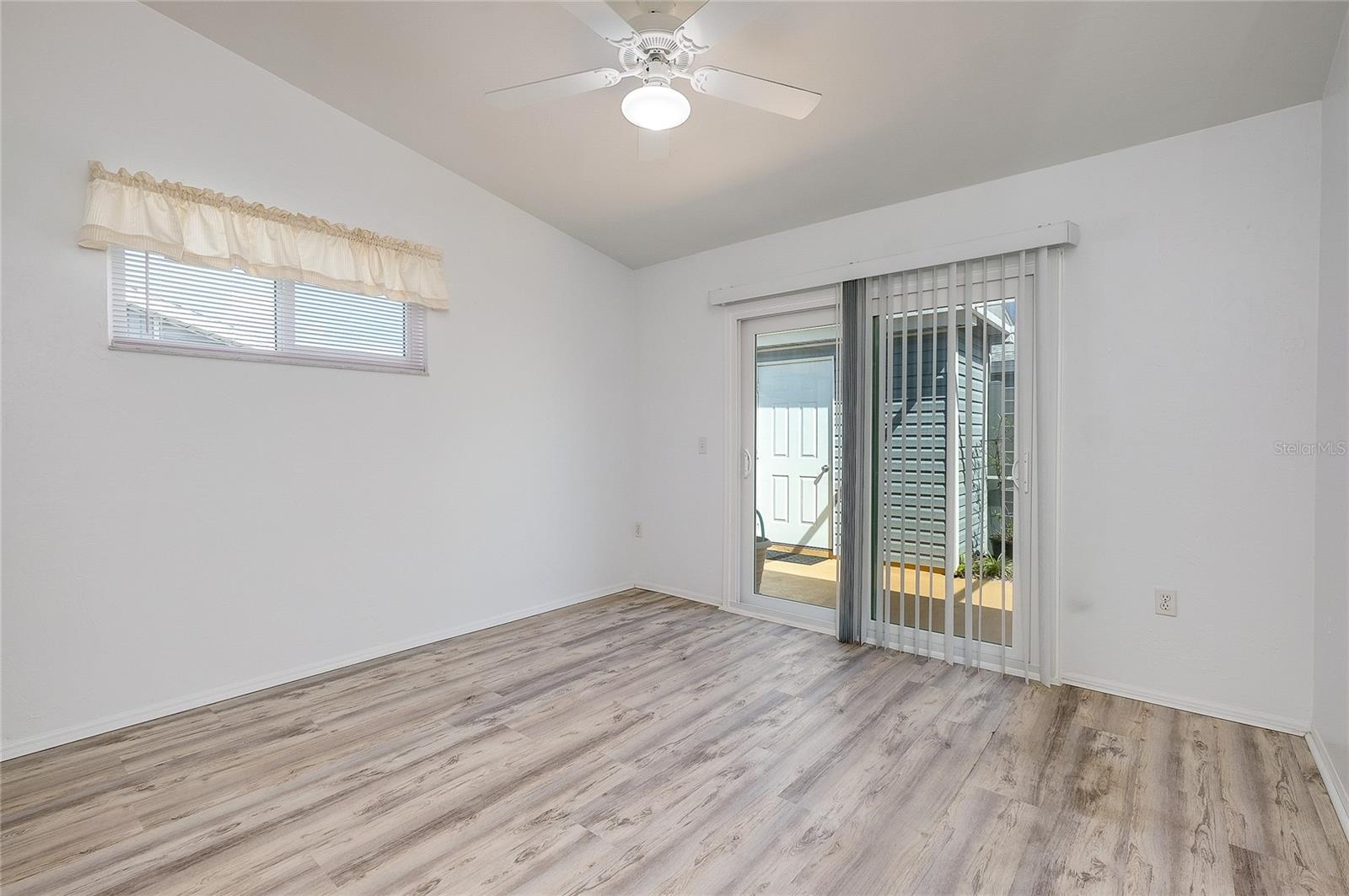 LOVELAND COURTYARD PH 01 - Residential