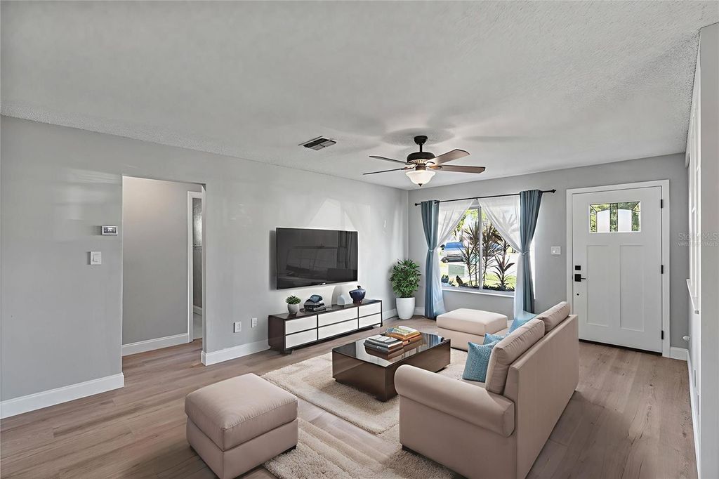 Photo of 5556 Memorial Drive, Orlando, FL 32821 (MLS # O6355142)