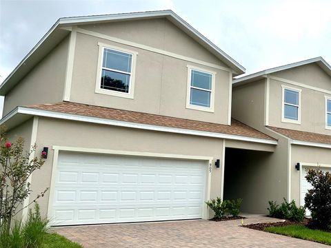 905 LAKEFRONT VILLAGE DRIVE CLERMONT FL 34711