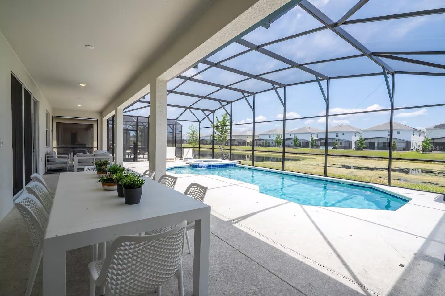 VERANDA PALMS PH 2B2-2C - Residential