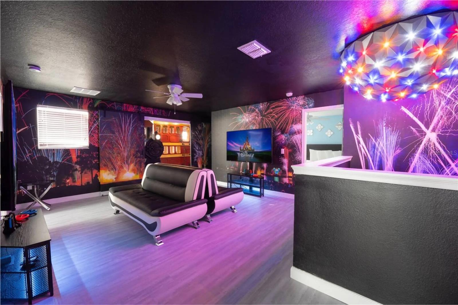 1513 MULLIGAN BOULEVARD