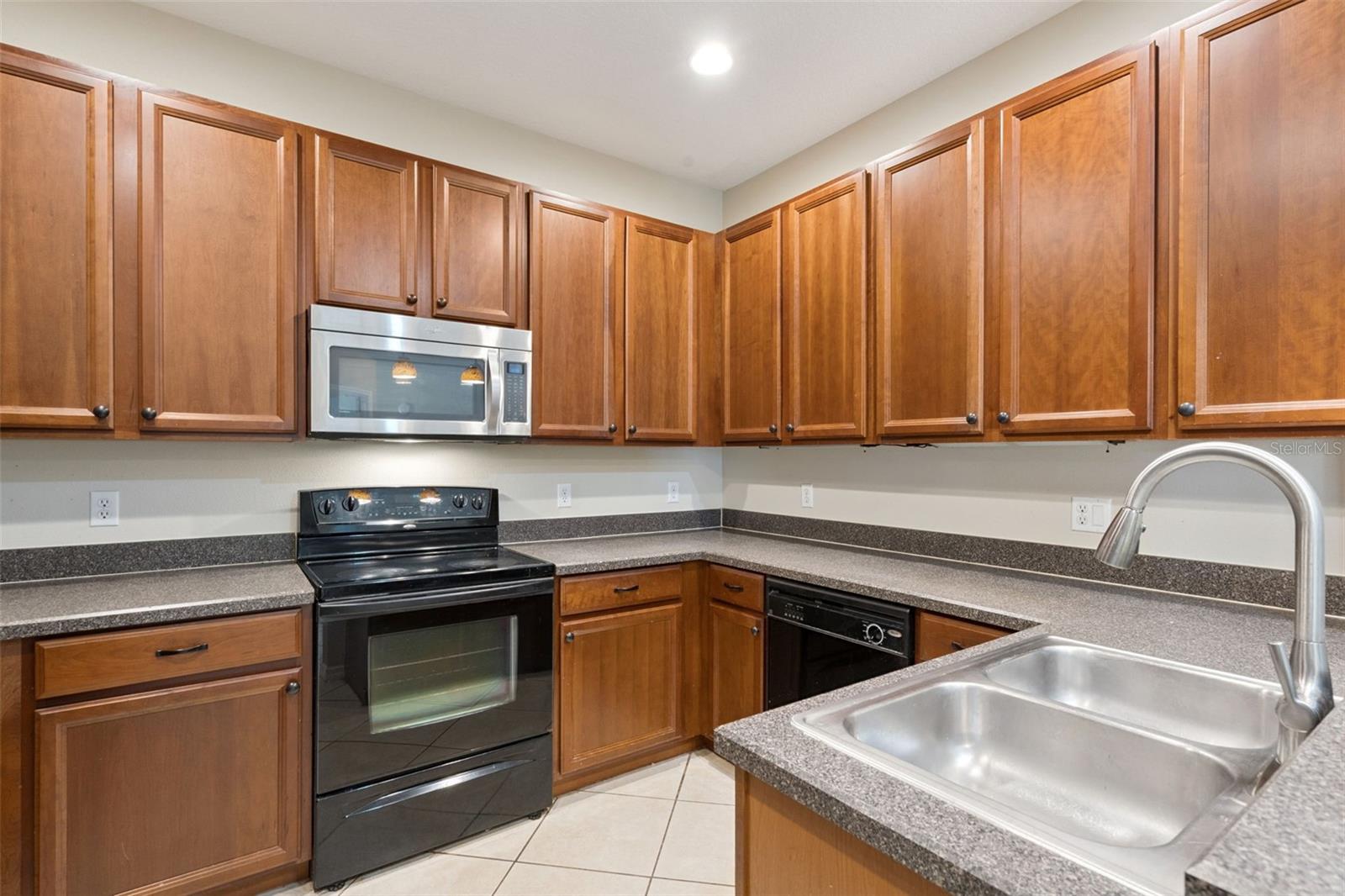 GREYSTONE PH 1 - Residential