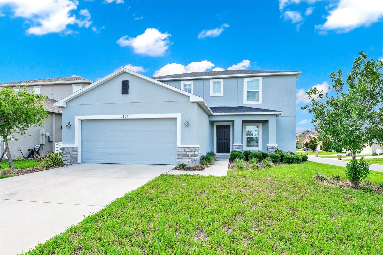 SAWGRASS BAY - Residential
