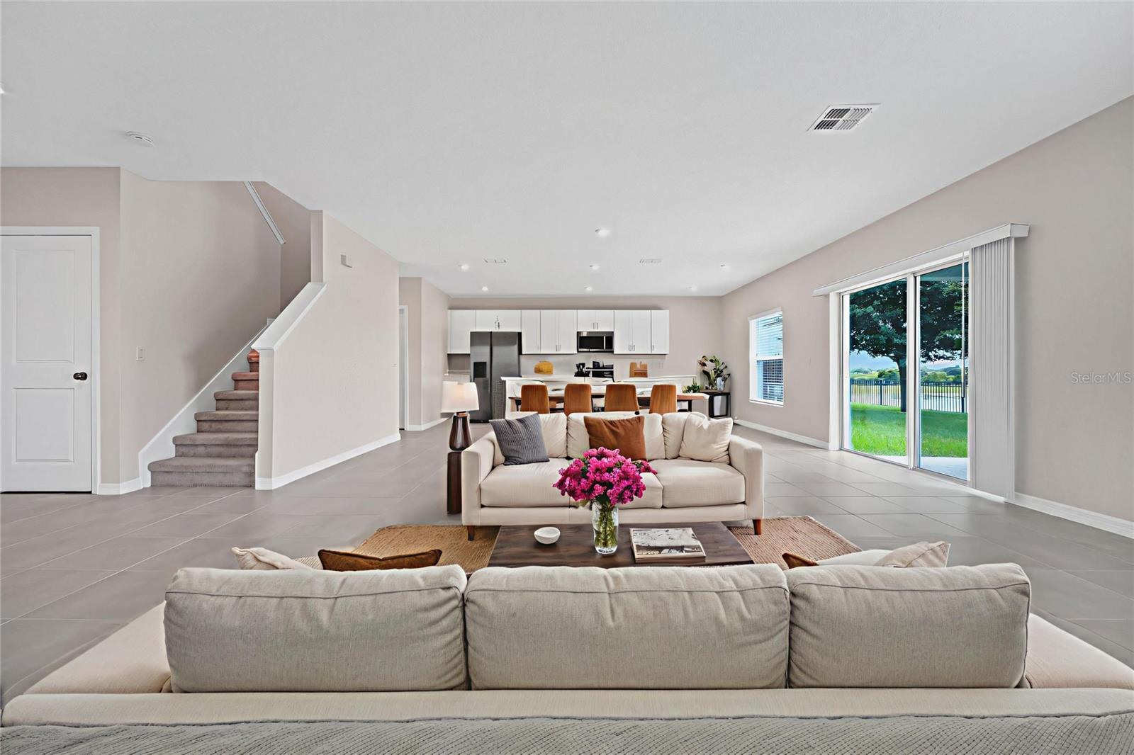 SAWGRASS BAY - Residential