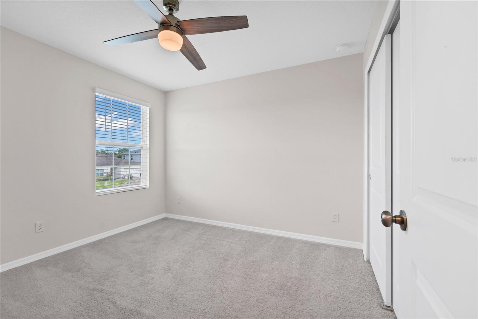 SAWGRASS BAY - Residential