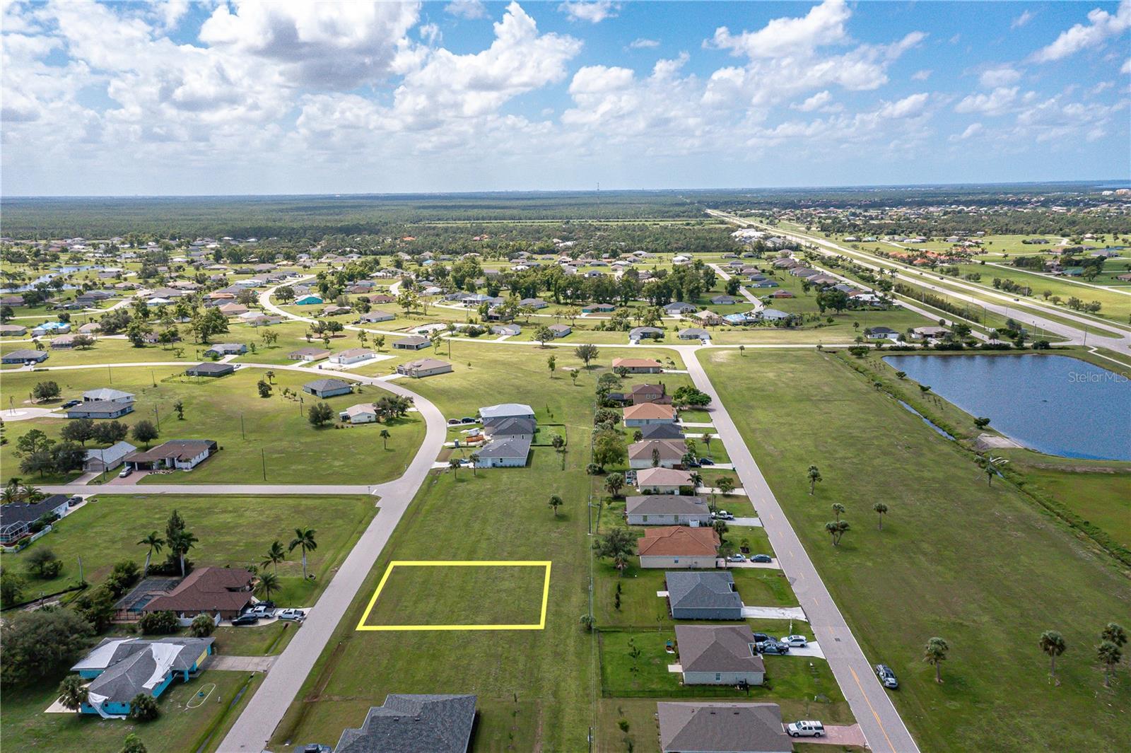 PUNTA GORDA ISLES SEC 16 - Land