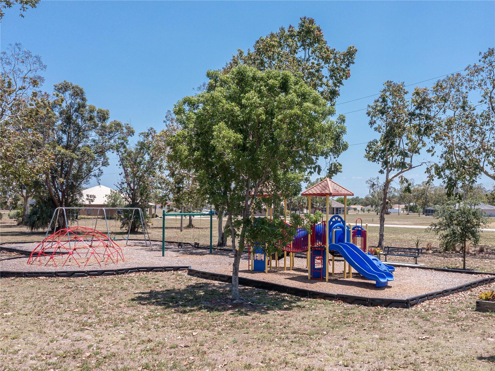 PUNTA GORDA ISLES SEC 16 - Land