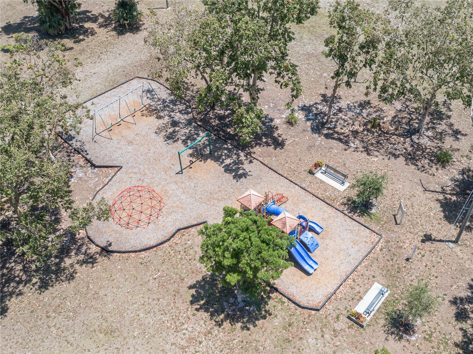 PUNTA GORDA ISLES SEC 16 - Land