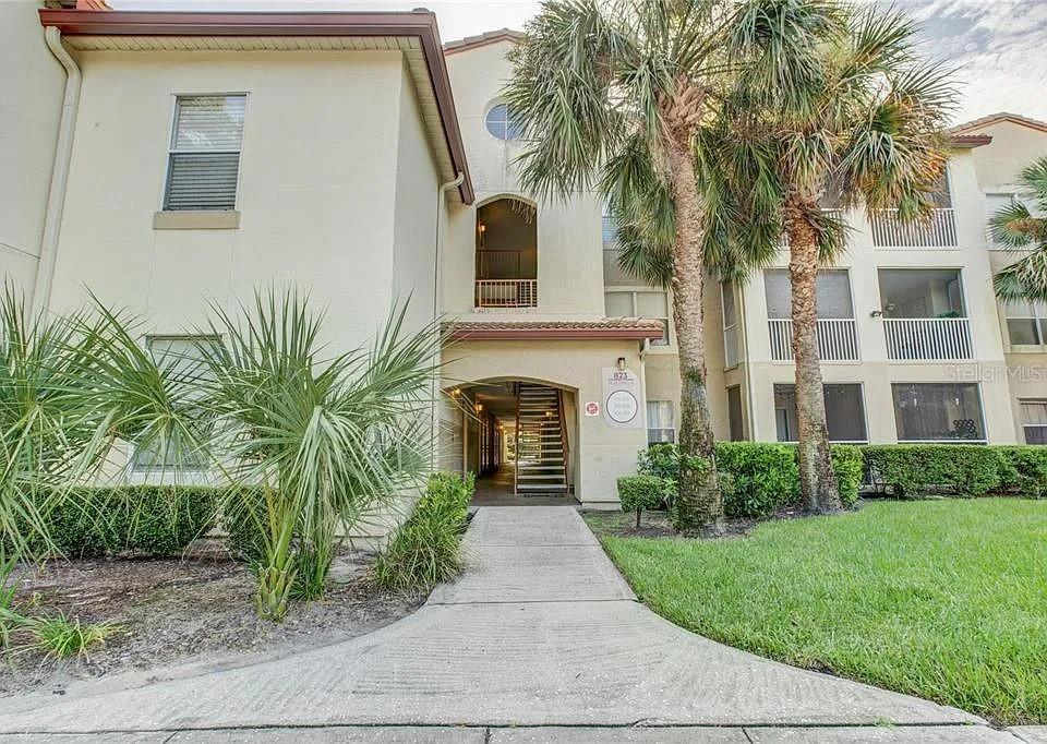 Photo 1 of 16 — 823 CAMARGO WAY 105, ALTAMONTE SPRINGS, FL 32714