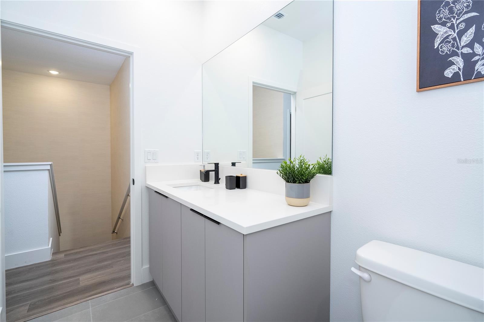 WESTSIDE CAY - Residential