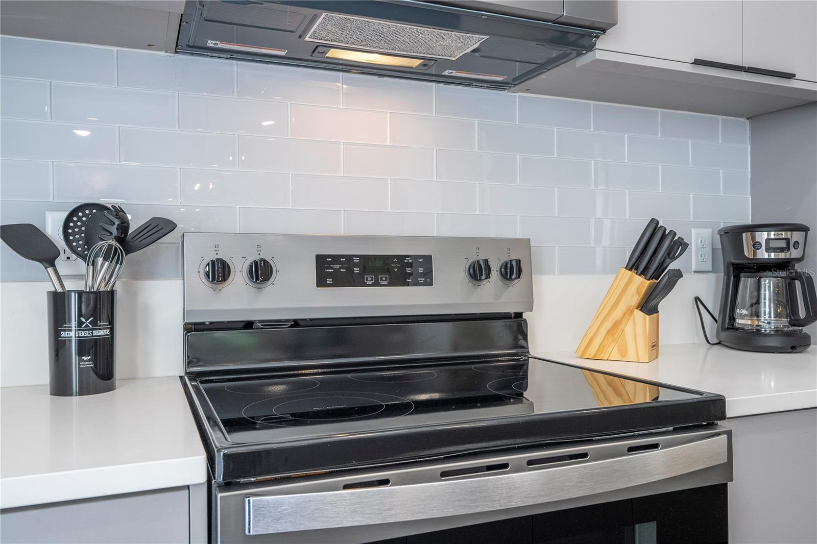 WESTSIDE CAY - Residential