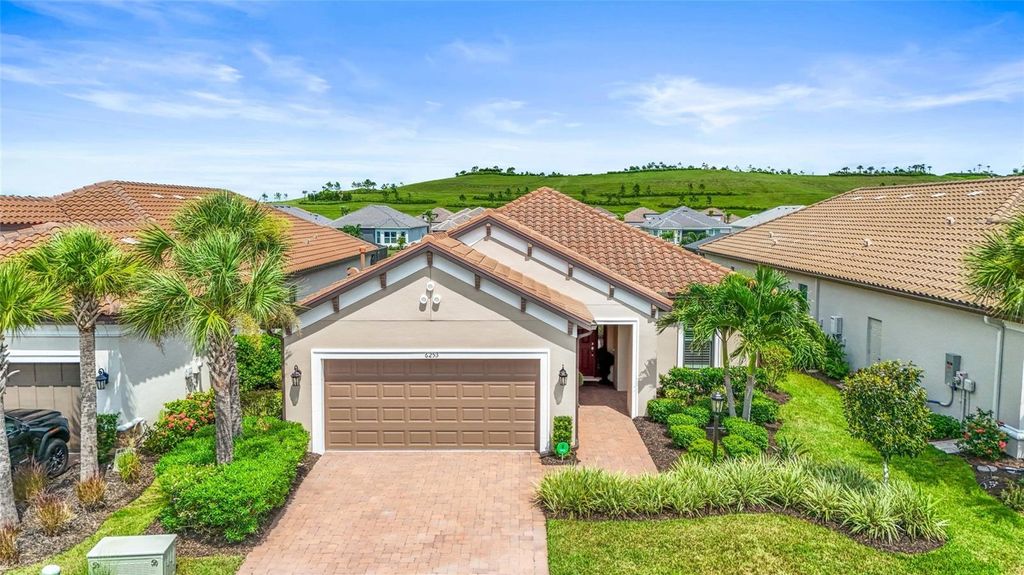 Bradenton Homes for Sale 700k to 800k 18 Photo of 6253 Mesa Glen, Bradenton, FL 34203 (MLS # A4661049)