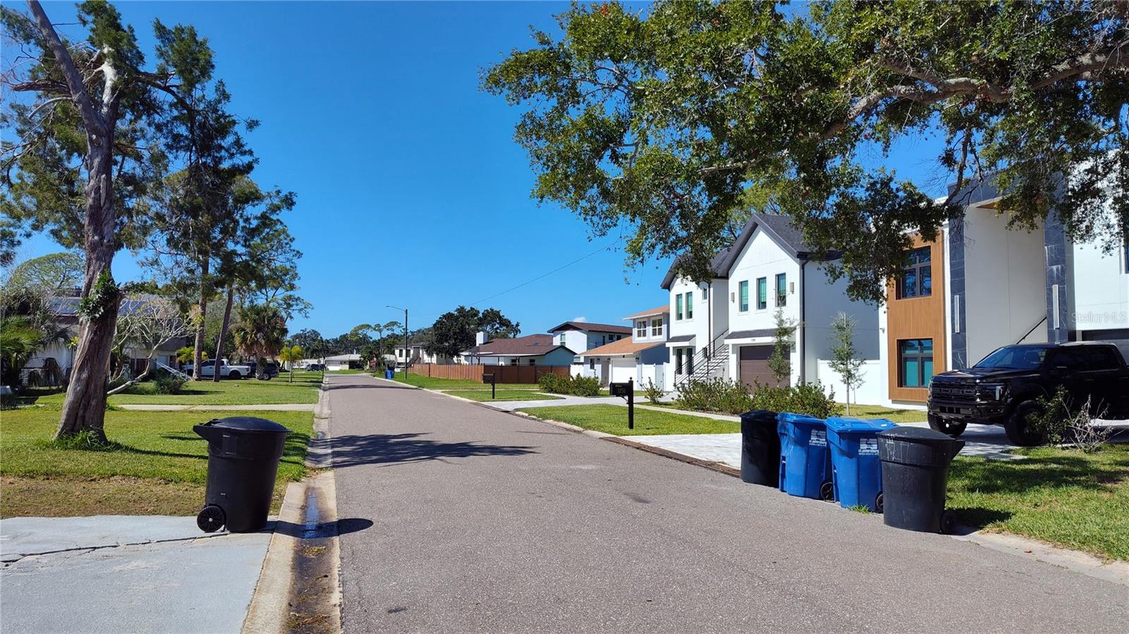 SHOREACRES CENTER - Residential