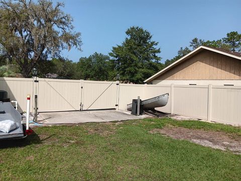 A home in LECANTO