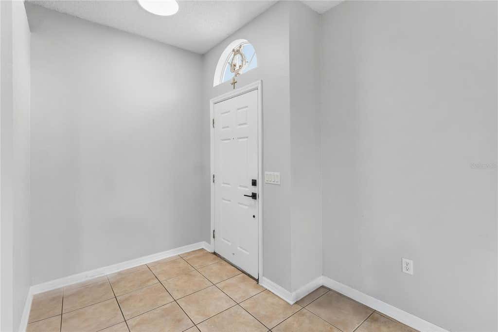 Photo of 9917 Shadow Creek Drive, Orlando, FL 32832 (MLS # O6424316)