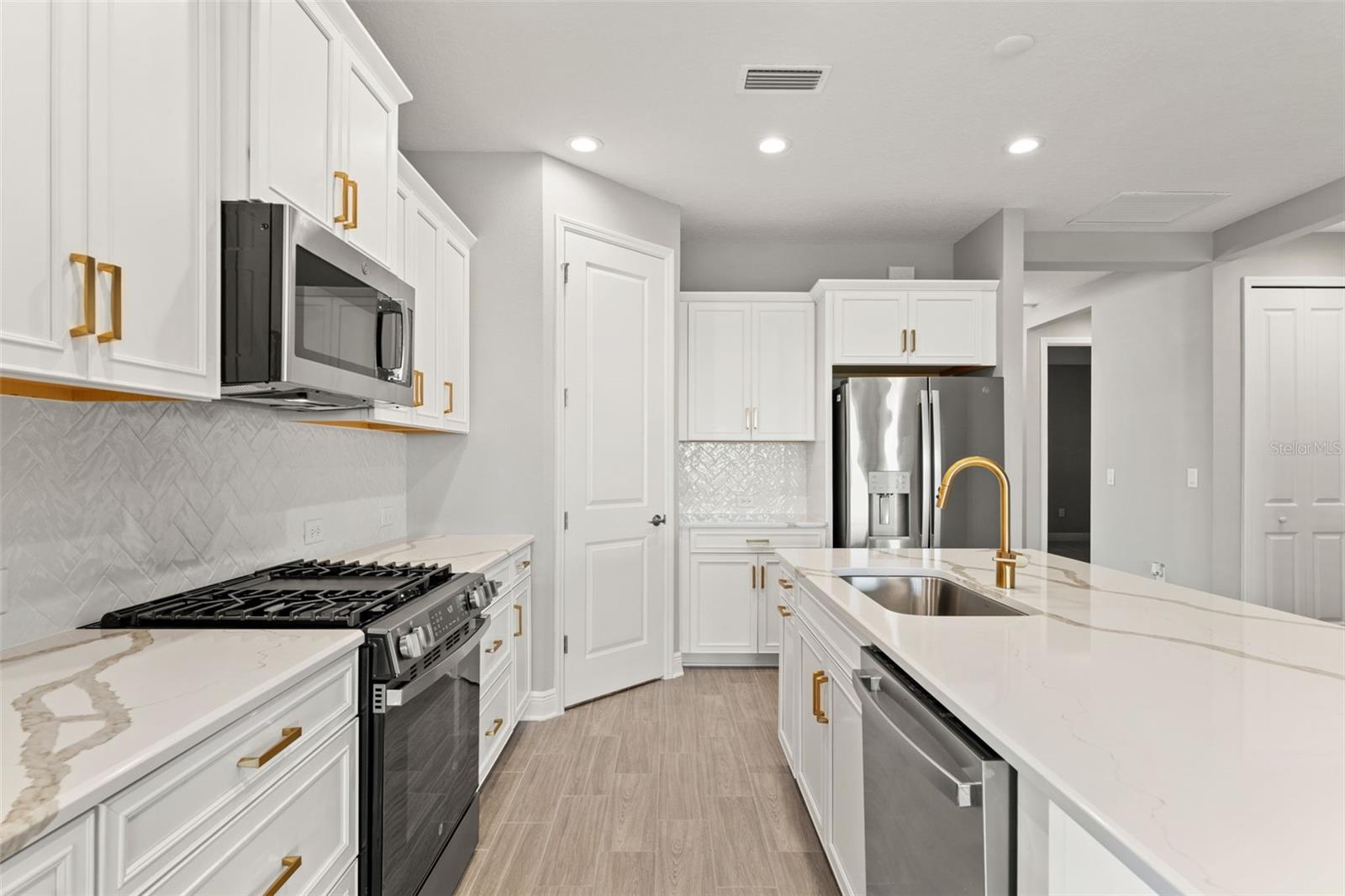 PALM GROVE AT LAKEWOOD RANCH - Residential