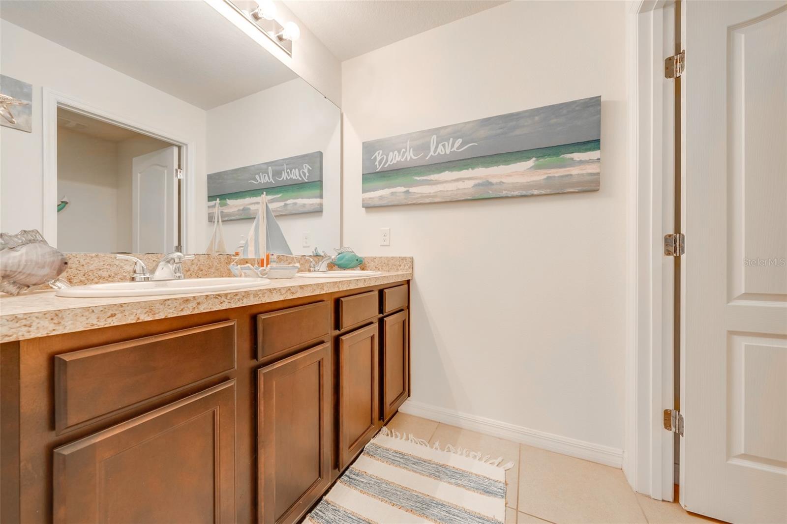 LAKESIDE LANDINGS PH 01 - Residential