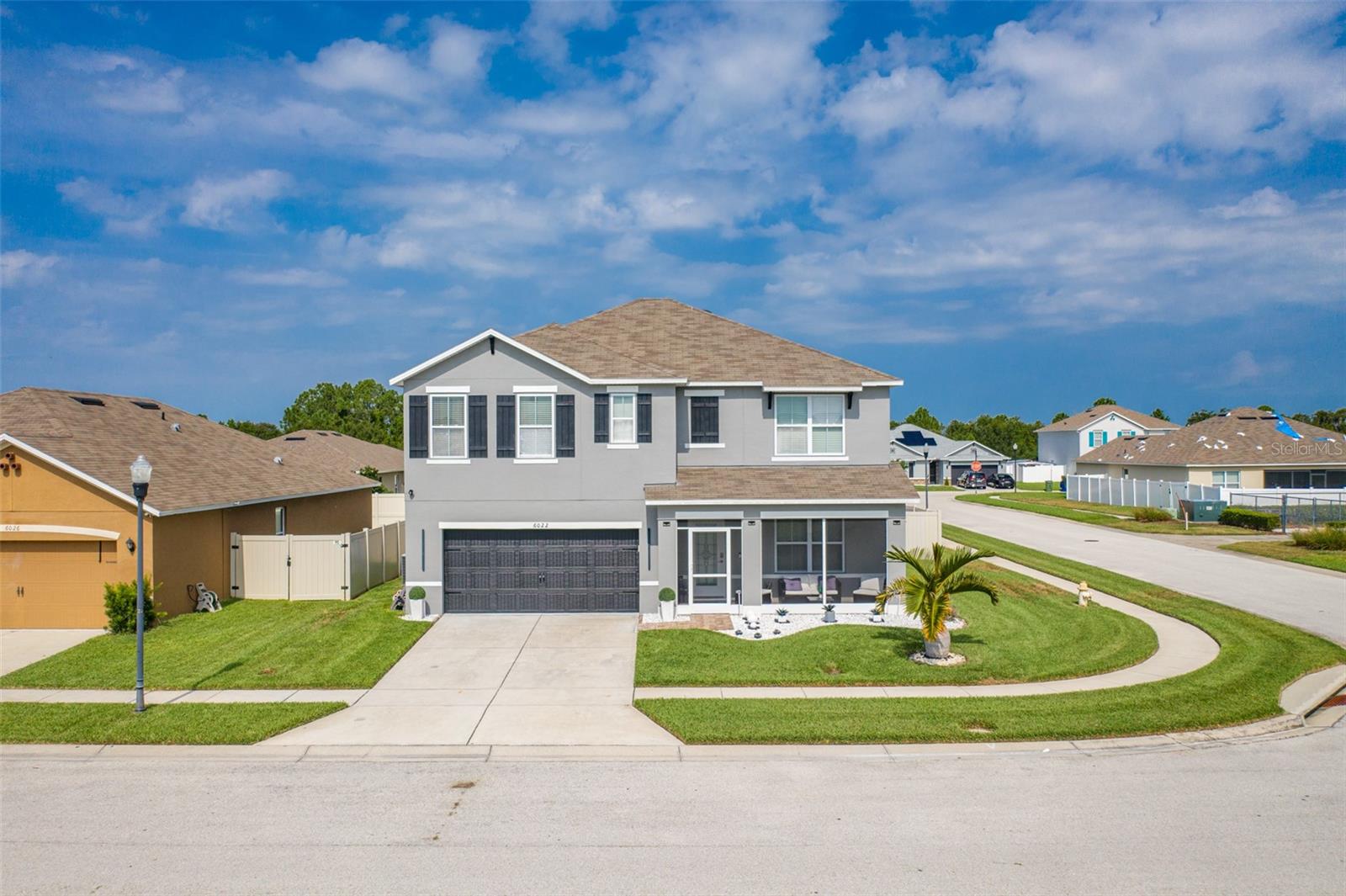 LAKESIDE LANDINGS PH 01 - Residential