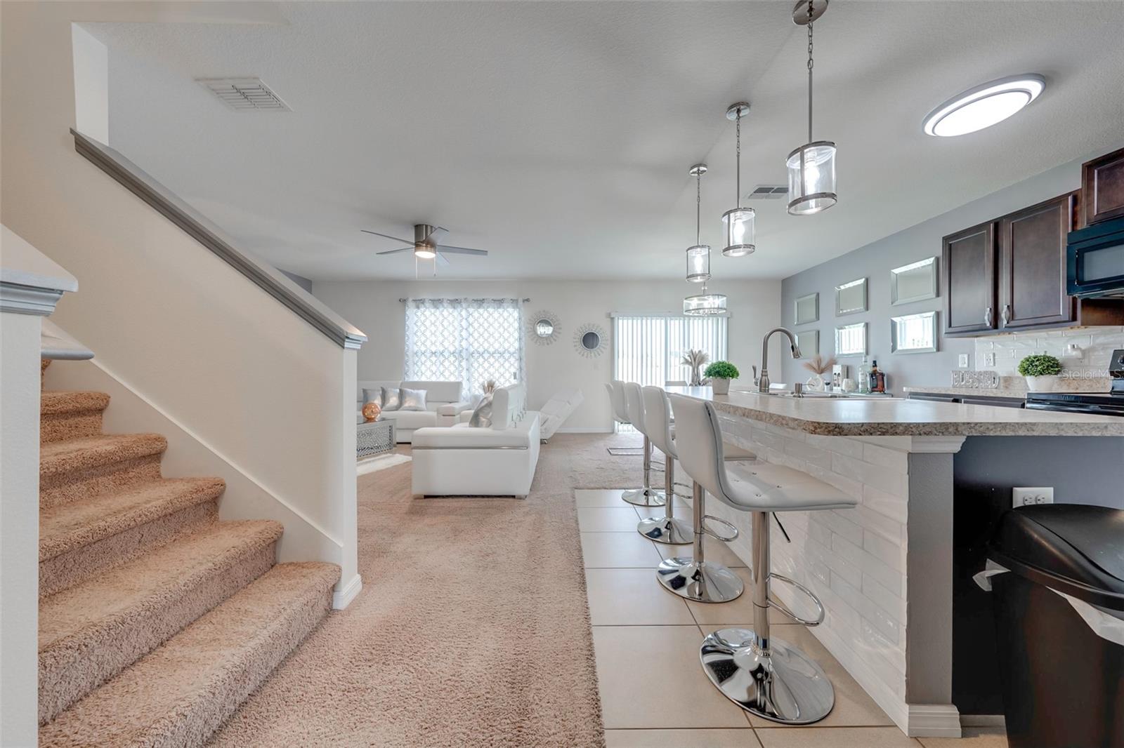 LAKESIDE LANDINGS PH 01 - Residential