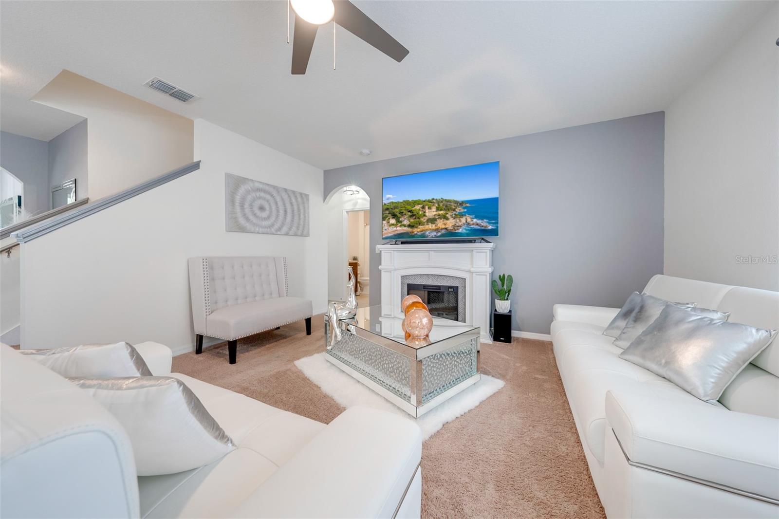 LAKESIDE LANDINGS PH 01 - Residential