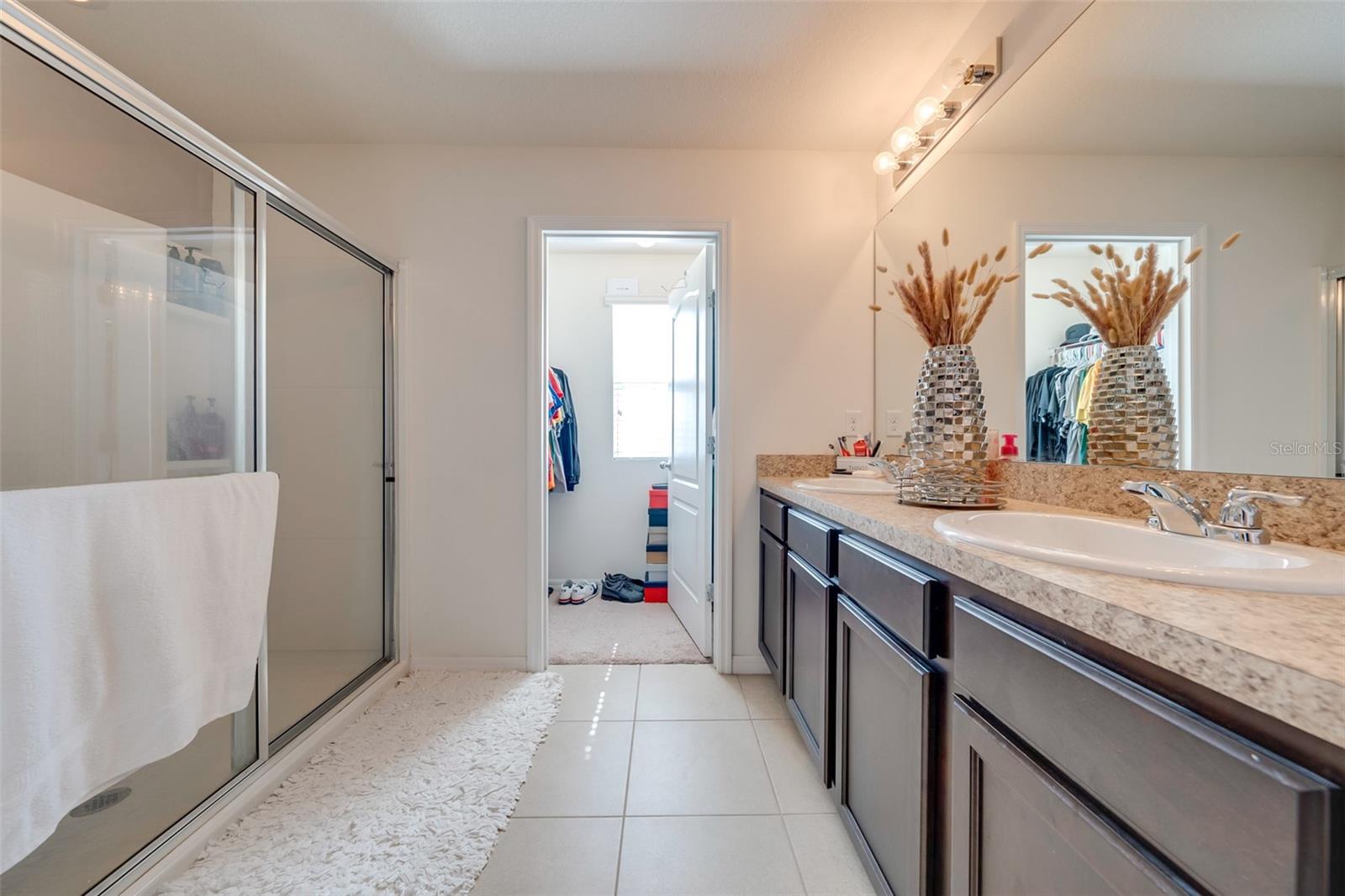 LAKESIDE LANDINGS PH 01 - Residential