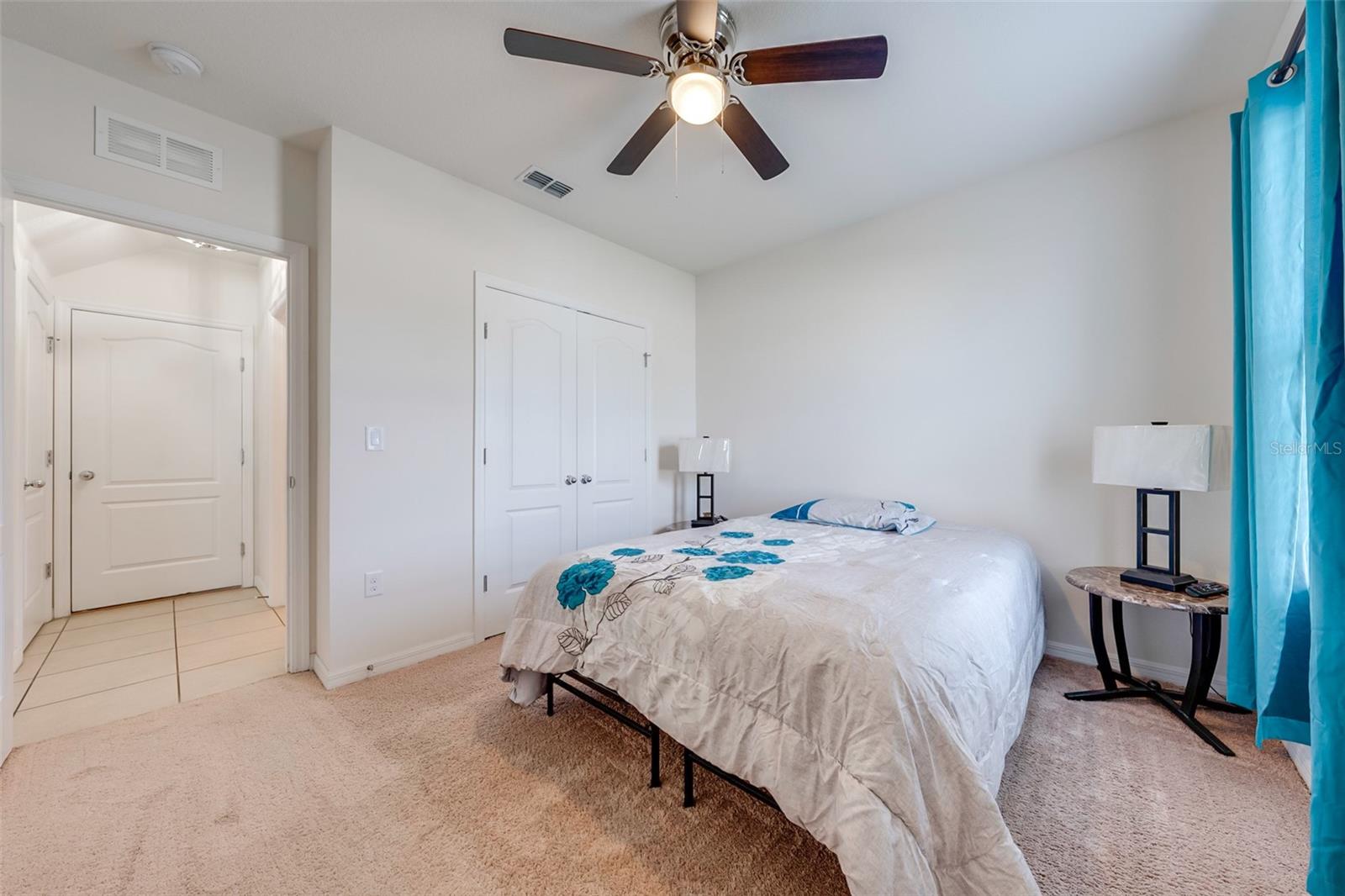 LAKESIDE LANDINGS PH 01 - Residential