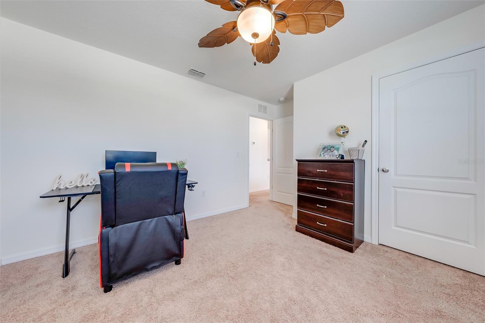 LAKESIDE LANDINGS PH 01 - Residential