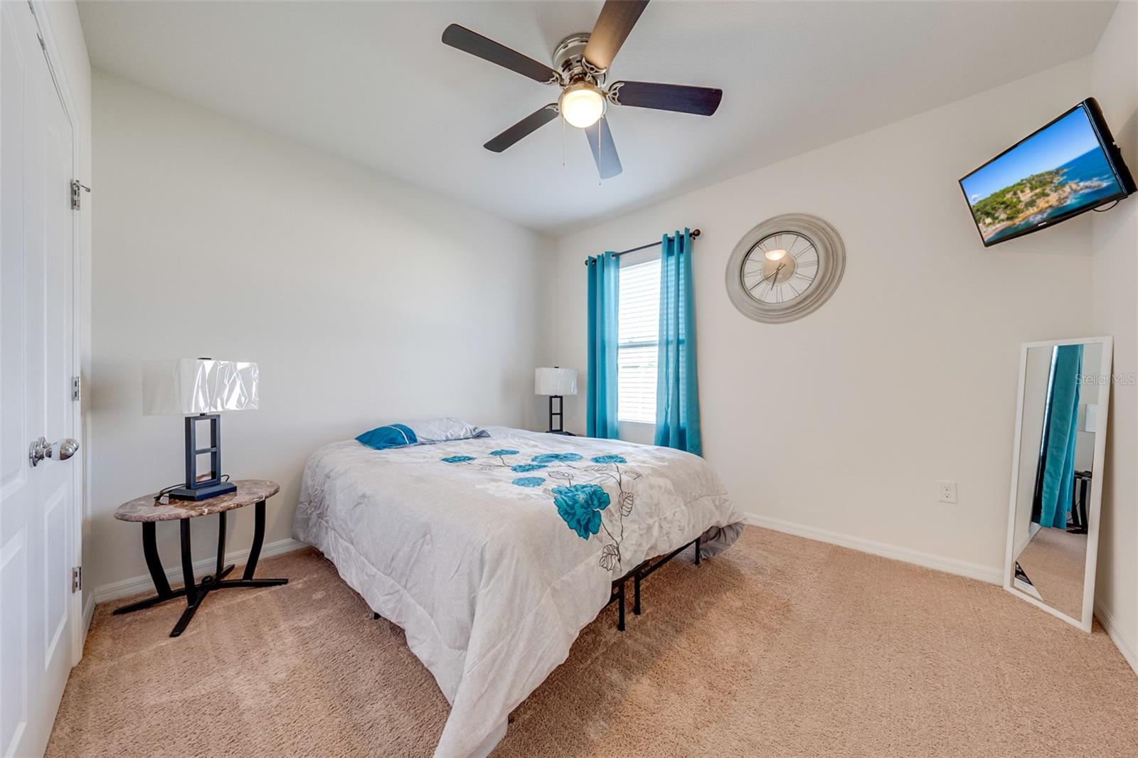 LAKESIDE LANDINGS PH 01 - Residential