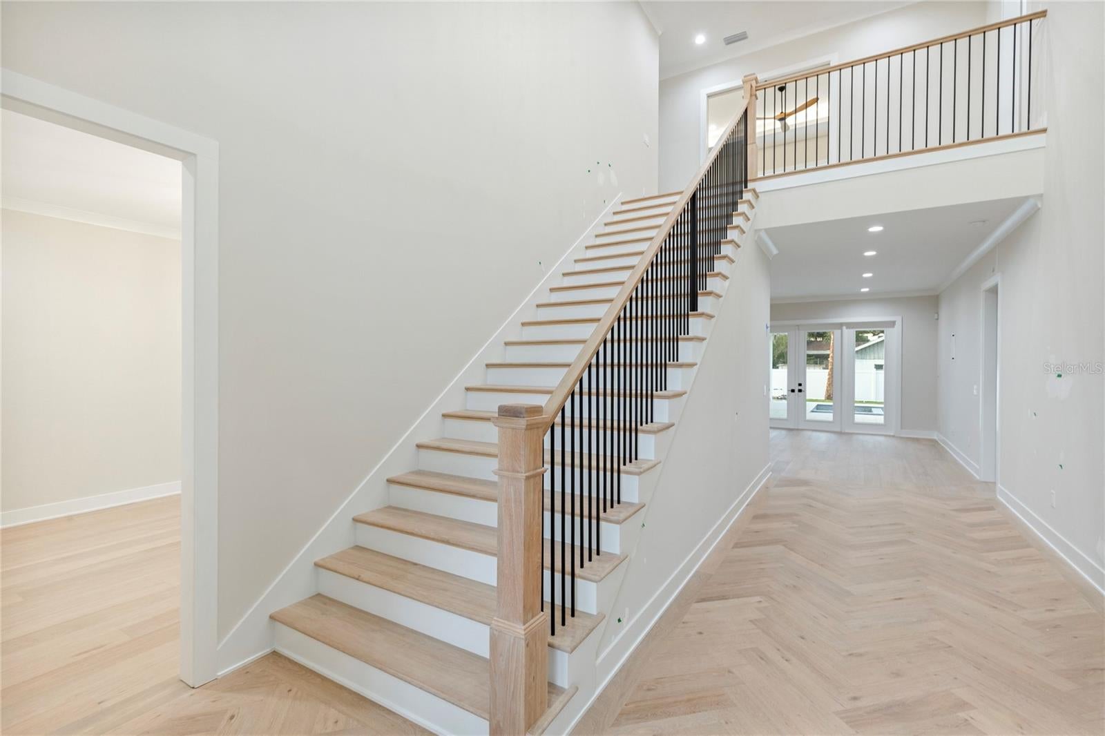 4115 W MULLEN AVENUE