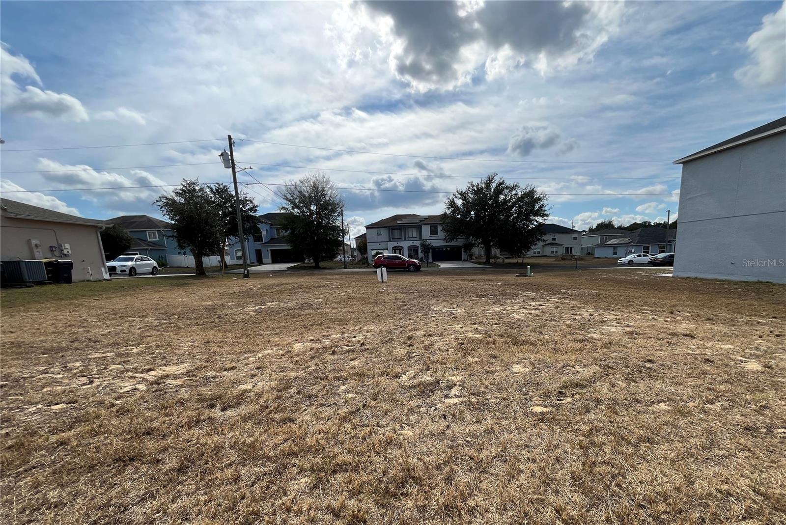 2419 RIO GRANDE VALLEY CT