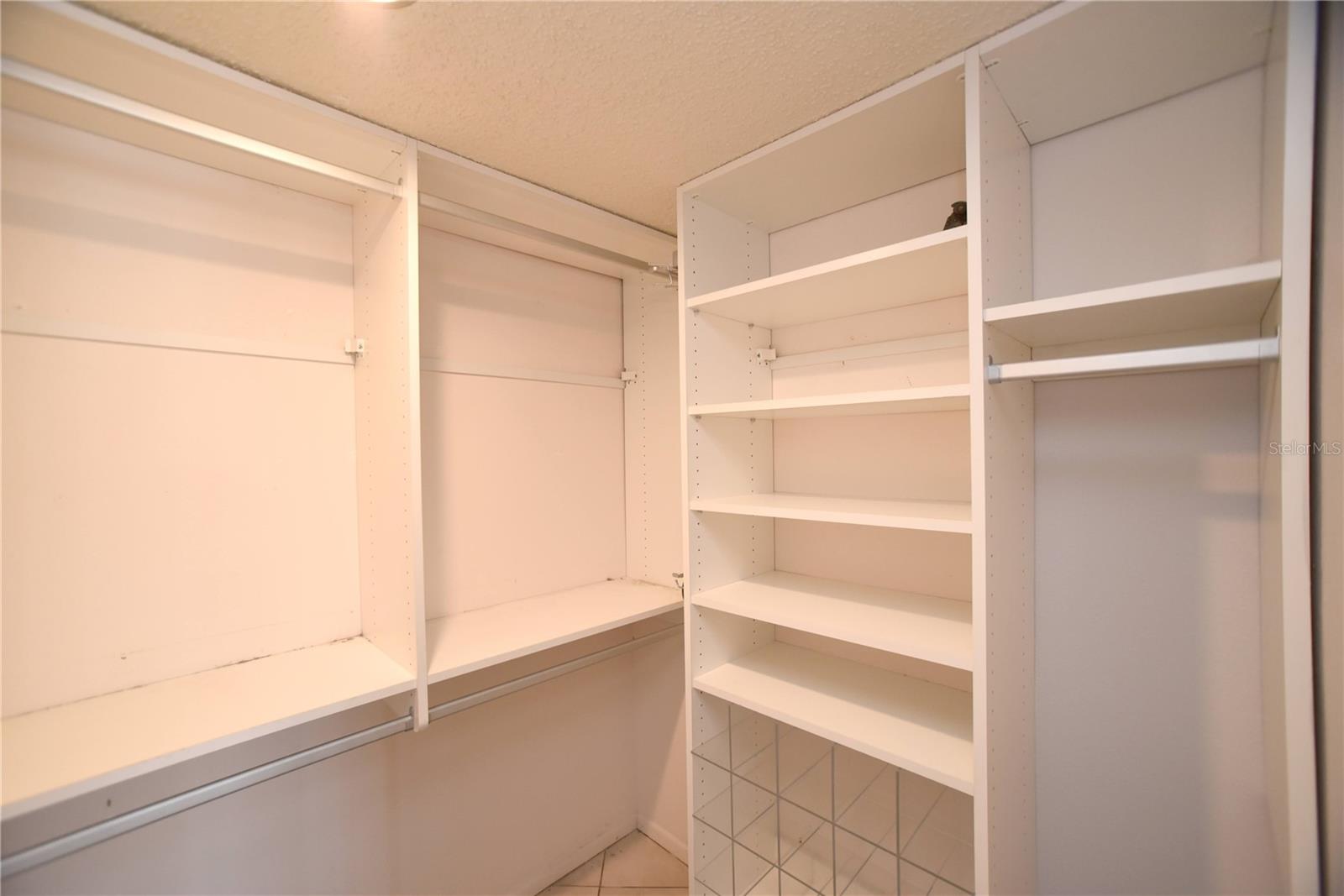 VILLAS ON POINT BRITTANY CONDO - Residential