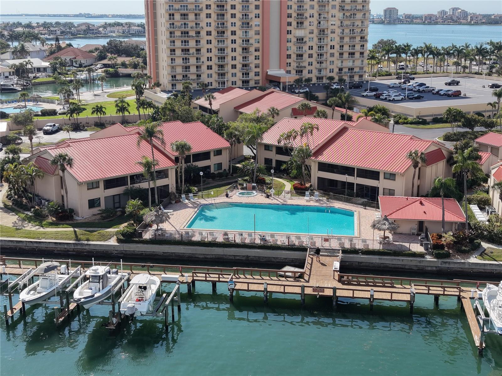 VILLAS ON POINT BRITTANY CONDO - Residential